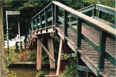 Het wereldberoemde houten Elfstedenbruggetje van Bartlehiem