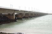 De Oosterschelde kering in Zeeland De Oosterschelde kering